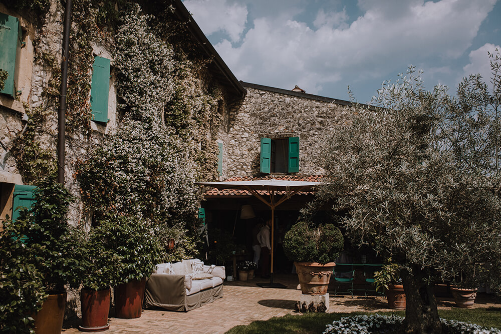 Fotografo di Matrimonio a Verona. Location: Relais La Magioca in Valpolicella. Sposi Sara & Cristiano. Hunny Pixel fotografa di matrimonio a Verona e Trento.