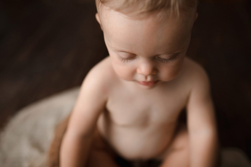 Fotografo neonati e bebè a Verona Trento. Servizio fotografico neonati e bebè. Hunny Pixel fotografia di neonati, bebè, gravidanza e ritratti di famiglia.