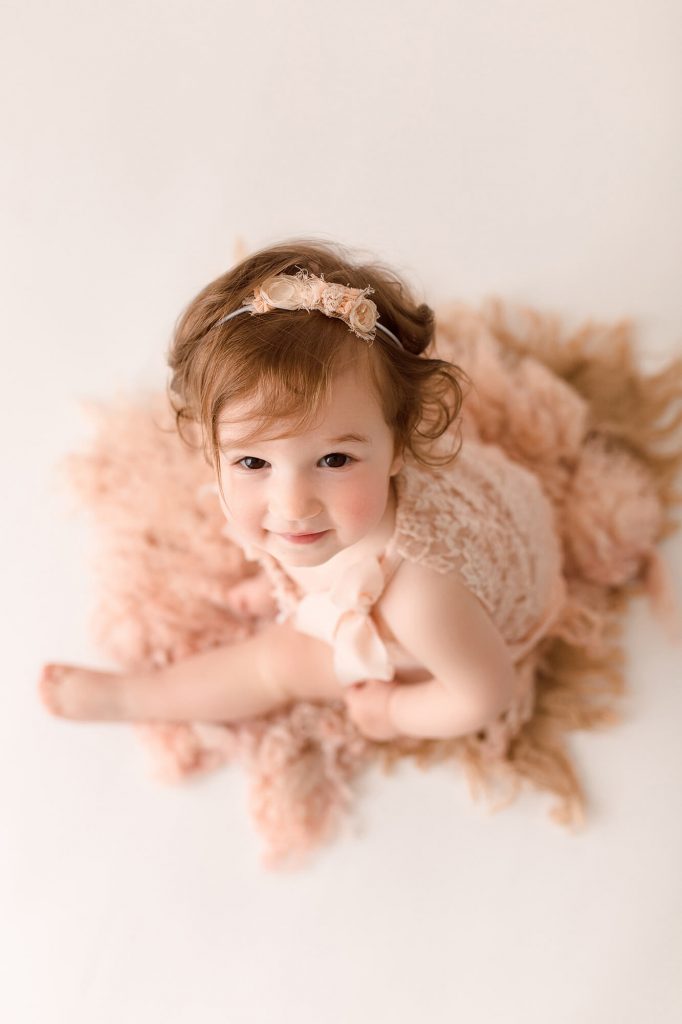 Fotografo neonati e bebè a Verona Trento. Servizio fotografico neonati e bebè. Hunny Pixel fotografia di neonati, bebè, gravidanza e ritratti di famiglia.