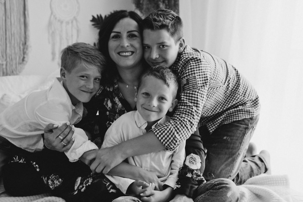 Servizi fotografici per famiglia a Verona Trento. Hunny Pixel ritratti di famiglia, fotografia di gravidanza, newborn.