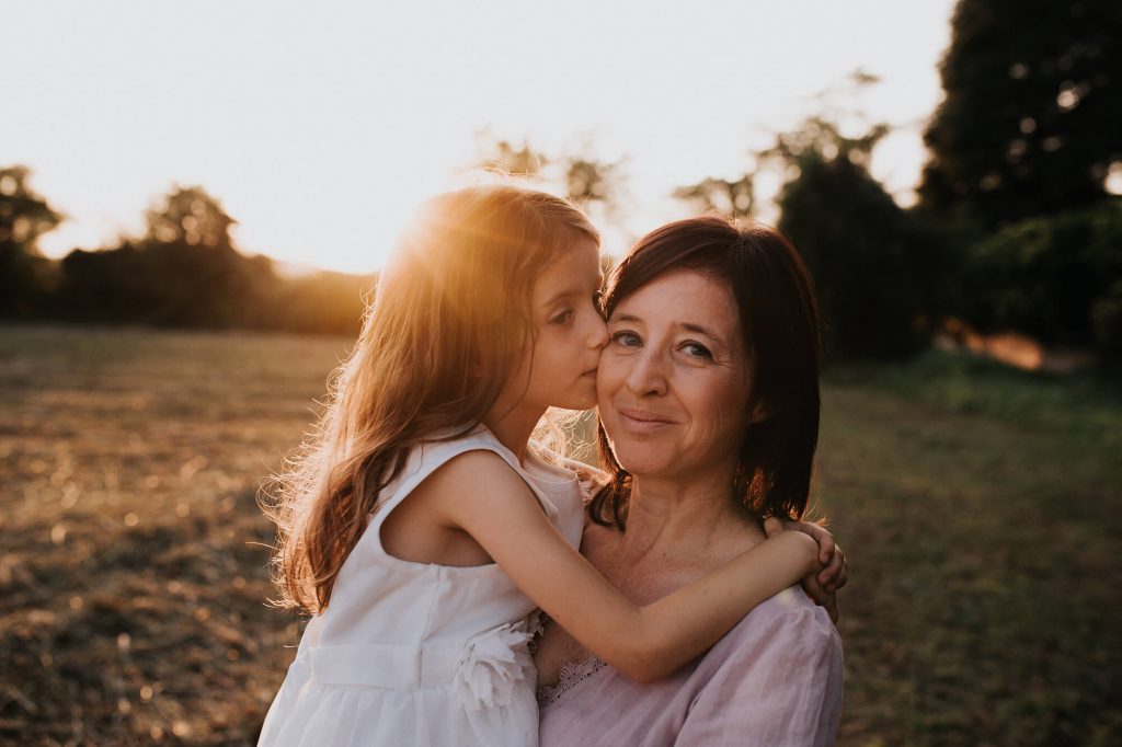Servizi fotografici per famiglia a Verona Trento. Hunny Pixel ritratti di famiglia, fotografia di gravidanza, newborn.