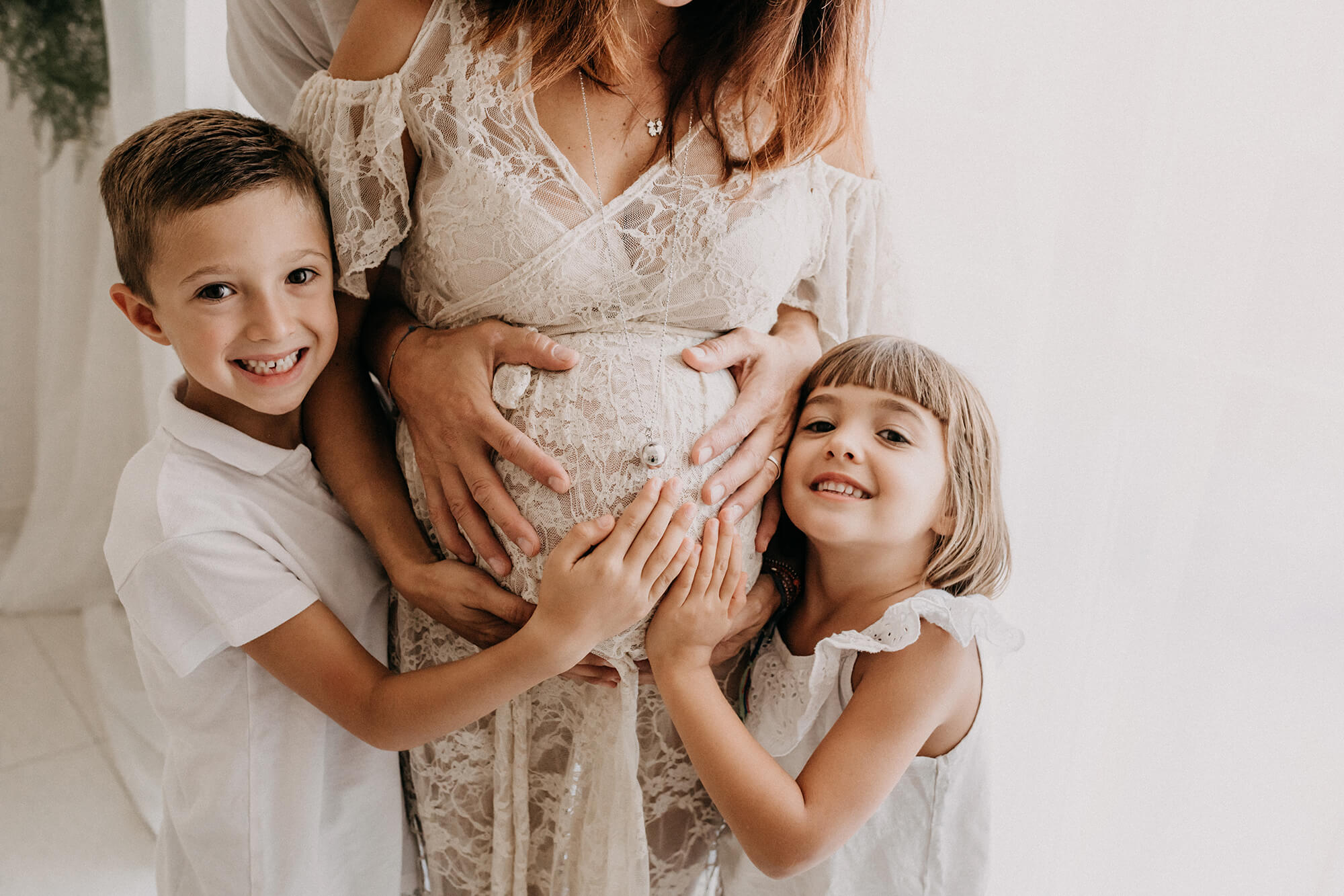 Fotografa professionista di gravidanza Verona Trento. Servizio fotografico Hunny Pixel, fotografia di gravidanza, newborn e ritratti di famiglia.