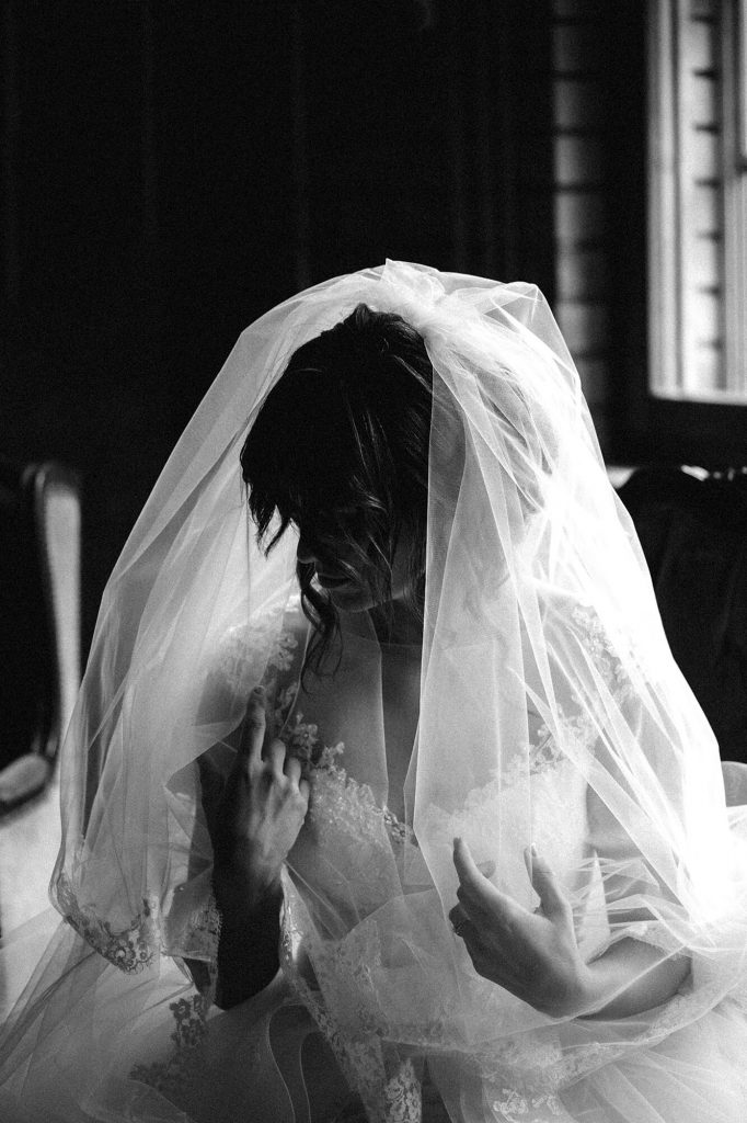 Fotografia di sposa con velo- Fotografo matrimoni Verona